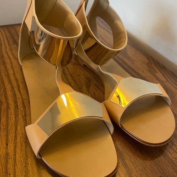 Guiseppe zanotti flat t strap sandal sz 39 - Picture 2 of 6